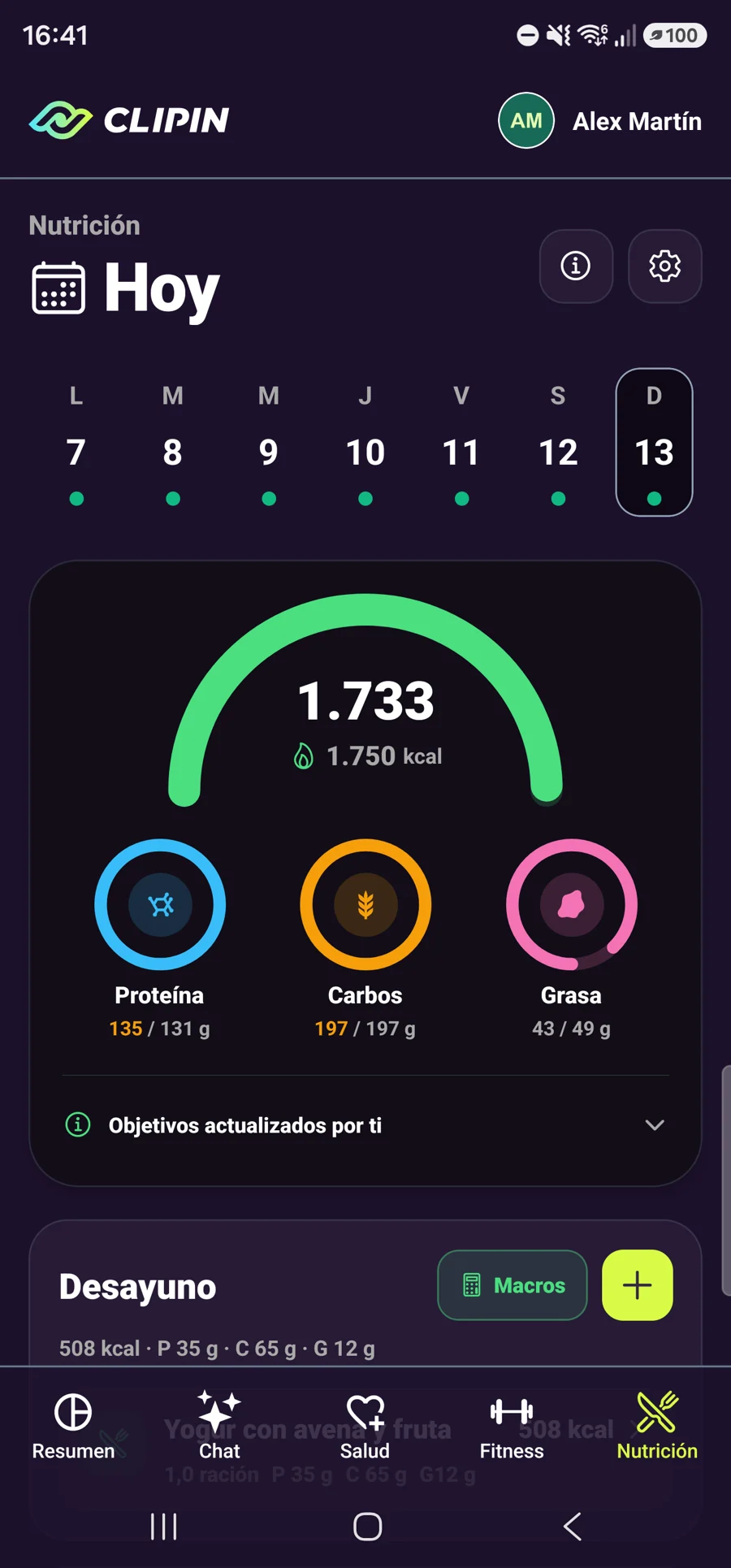 Diario de nutrición con calendario, calorías, macros y objetivos